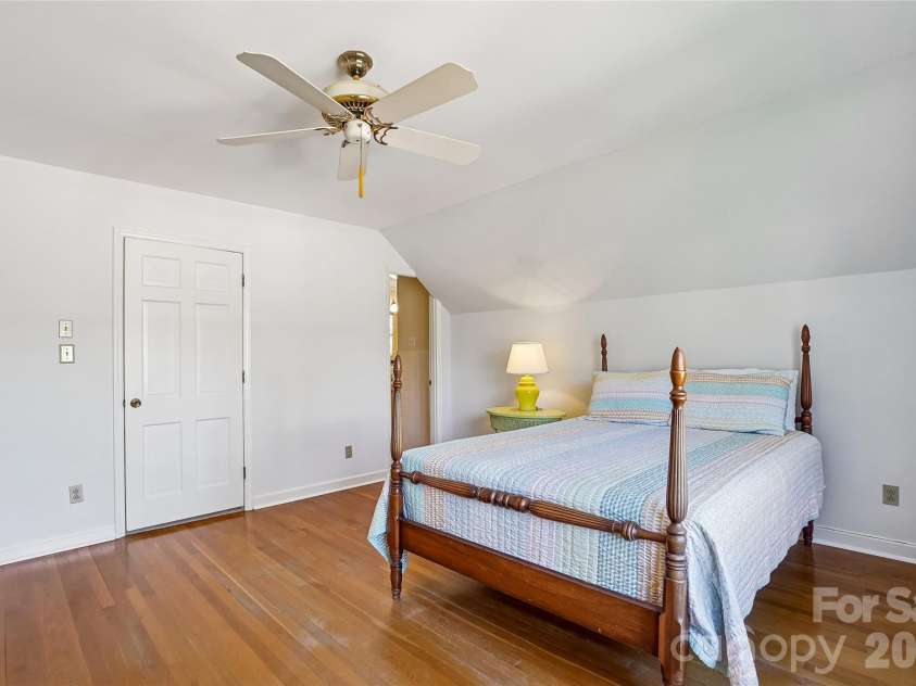 6610 Folger Drive, Charlotte, NC 28270.  MLS# CAR4350251, YatesRealty ID 9319. 