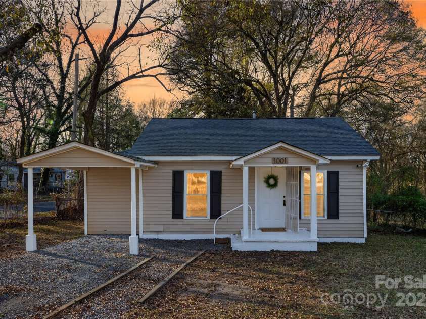 1001 Ransom Street, Gastonia, NC 28052.  MLS# CAR4329978, YatesRealty ID 932. 