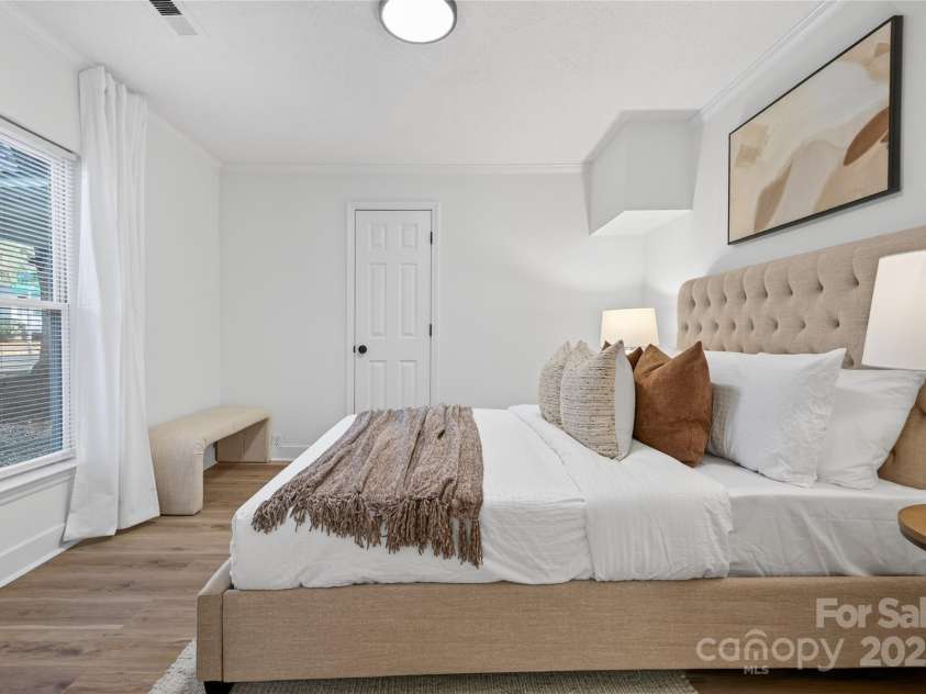 1001 Ransom Street, Gastonia, NC 28052.  MLS# CAR4329978, YatesRealty ID 932. 