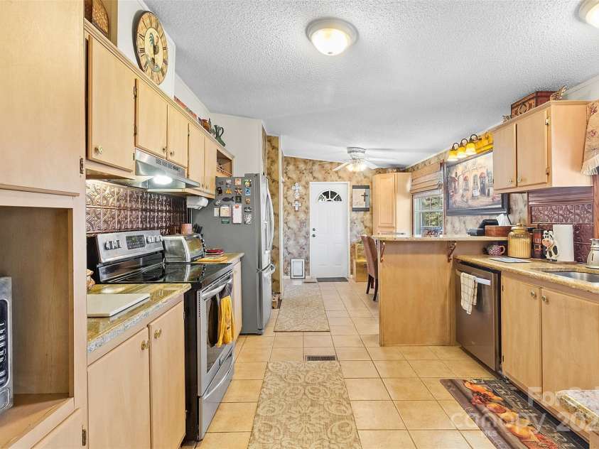 1517 Cuthbertson Road, Waxhaw, NC 28173.  MLS# CAR4217713, YatesRealty ID 932. 