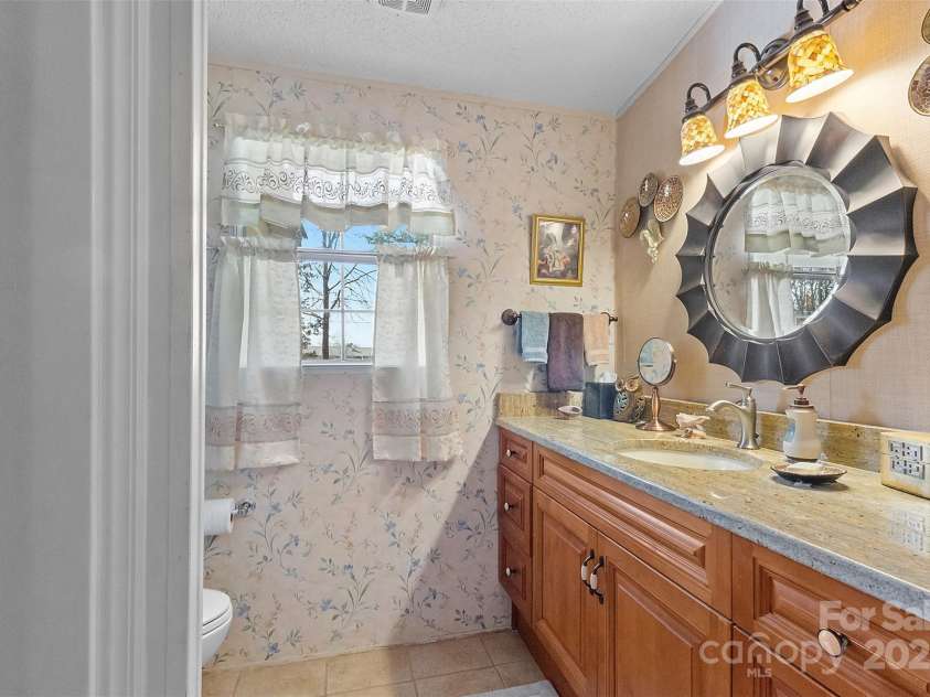 1517 Cuthbertson Road, Waxhaw, NC 28173.  MLS# CAR4217713, YatesRealty ID 932. 