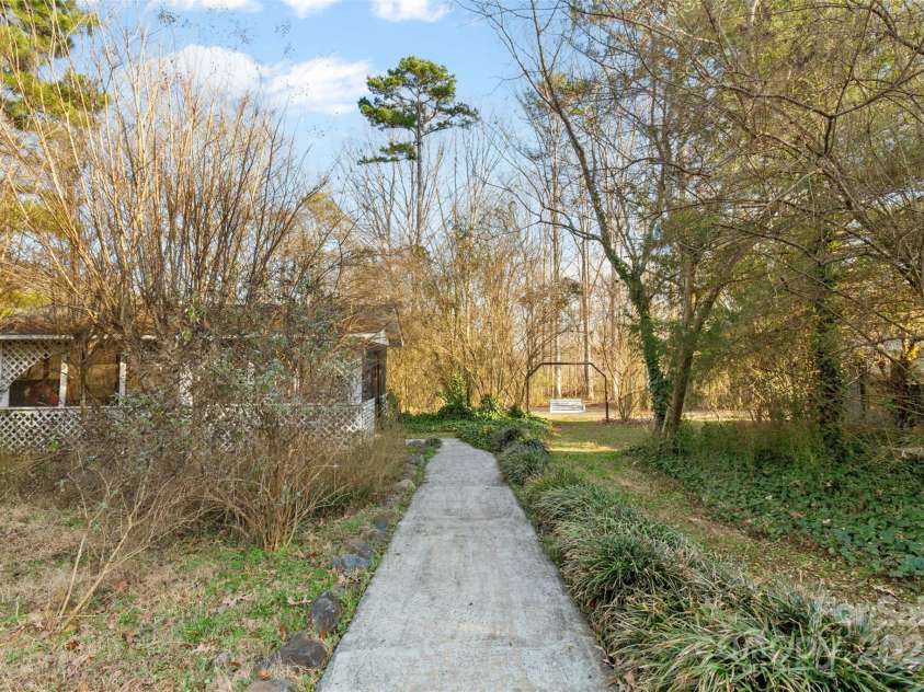 1517 Cuthbertson Road, Waxhaw, NC 28173.  MLS# CAR4217713, YatesRealty ID 932. 