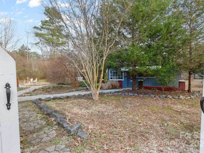 1517 Cuthbertson Road, Waxhaw, NC 28173.  MLS# CAR4217713, YatesRealty ID 932. 