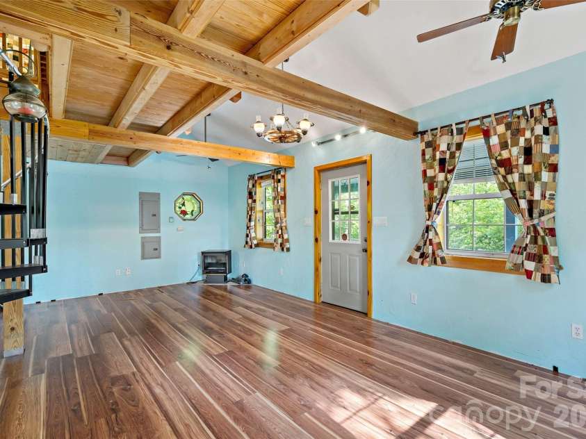 42 Parkway Drive, Marion, NC 28752.  MLS# CAR4260169, YatesRealty ID 9320. 