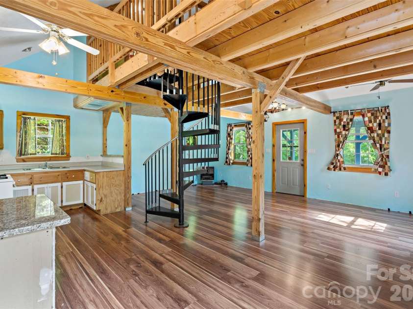 42 Parkway Drive, Marion, NC 28752.  MLS# CAR4260169, YatesRealty ID 9320. 