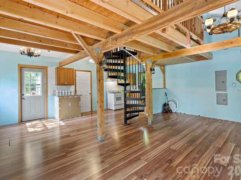 42 Parkway Drive, Marion, NC 28752.  MLS# CAR4260169, YatesRealty ID 9320. 