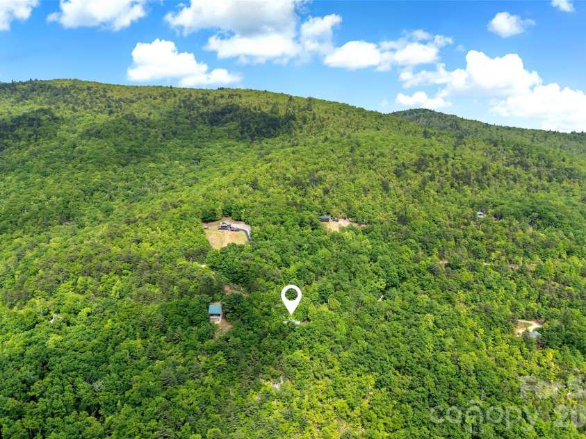 42 Parkway Drive, Marion, NC 28752.  MLS# CAR4260169, YatesRealty ID 9320. 