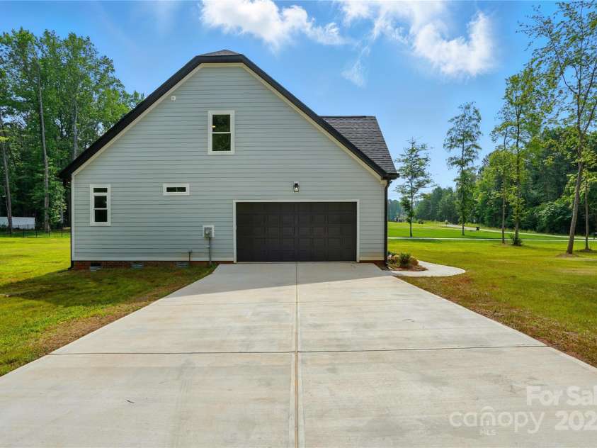409 Henry Chapel Road, Belmont, NC 28012.  MLS# CAR4237282, YatesRealty ID 9321. 