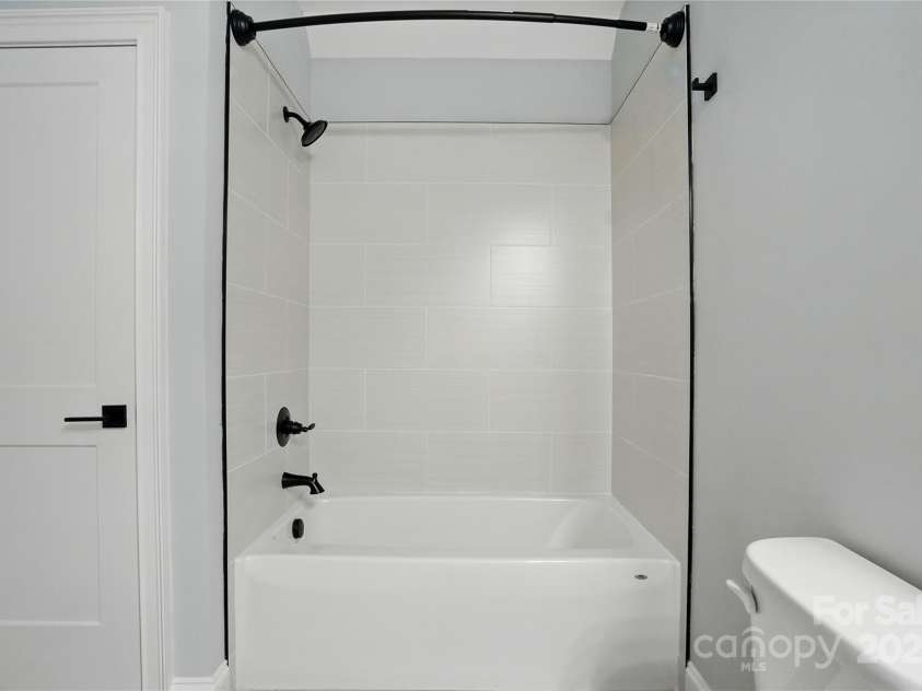 409 Henry Chapel Road, Belmont, NC 28012.  MLS# CAR4237282, YatesRealty ID 9321. Bathroom bedroom 4