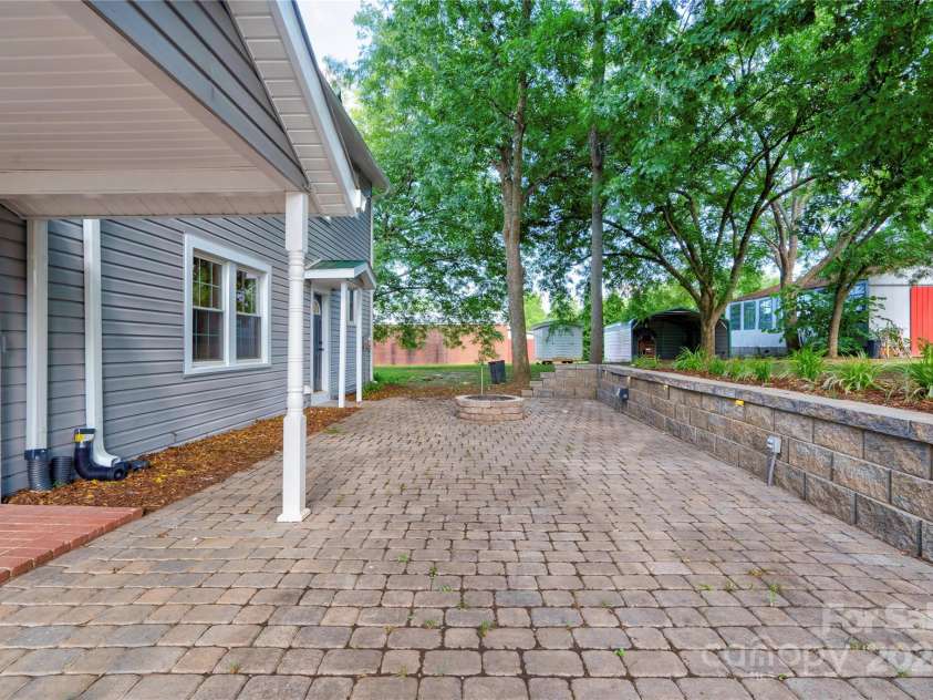 824 Stagecoach Trail, Lawndale, NC 28090.  MLS# CAR4157465, YatesRealty ID 9322. Back