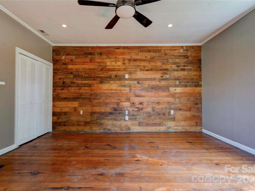 824 Stagecoach Trail, Lawndale, NC 28090.  MLS# CAR4157465, YatesRealty ID 9322. Upstairs Bedroom