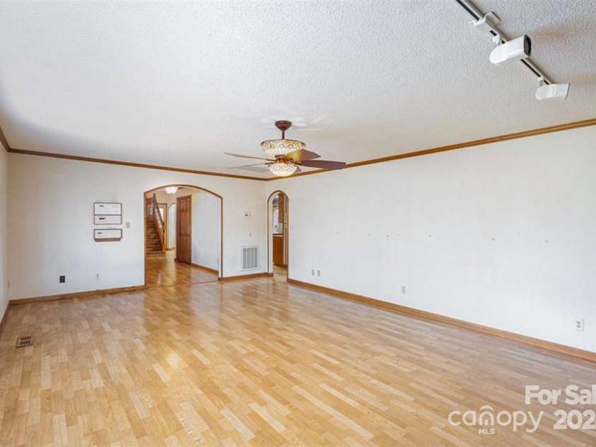 4556 Harley Davidson Drive, Catawba, NC 28609.  MLS# CAR4203797, YatesRealty ID 9323. 