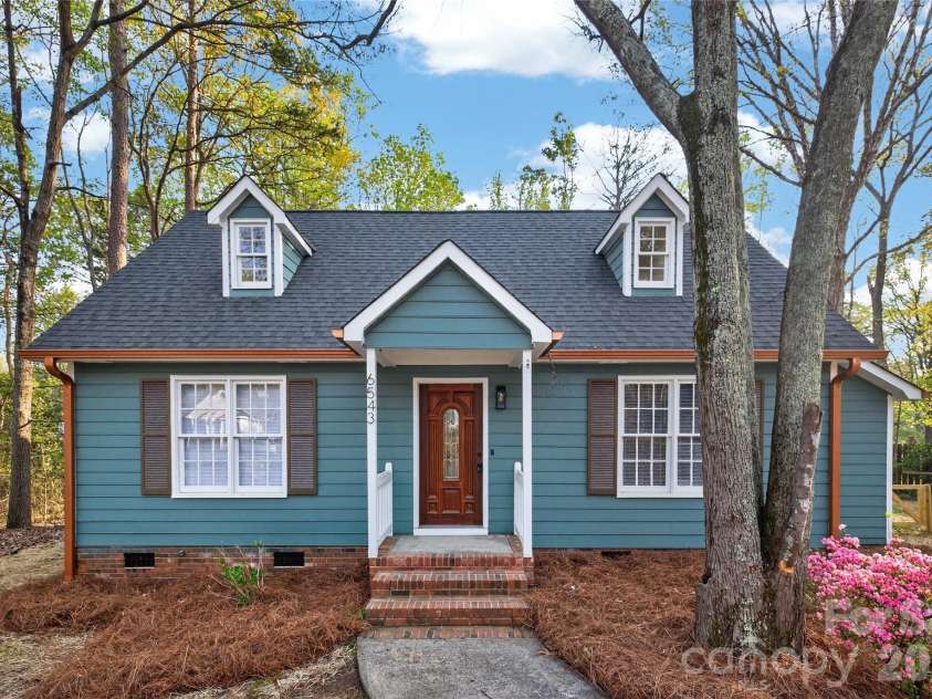 6543 Montezuma Trail, Charlotte, NC 28227.  MLS# CAR4364022, YatesRealty ID 9323. 