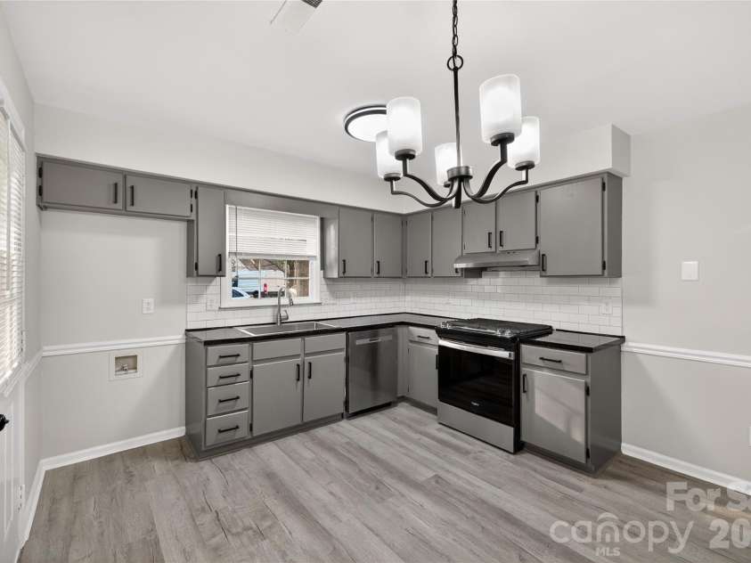 6543 Montezuma Trail, Charlotte, NC 28227.  MLS# CAR4364022, YatesRealty ID 9323. 