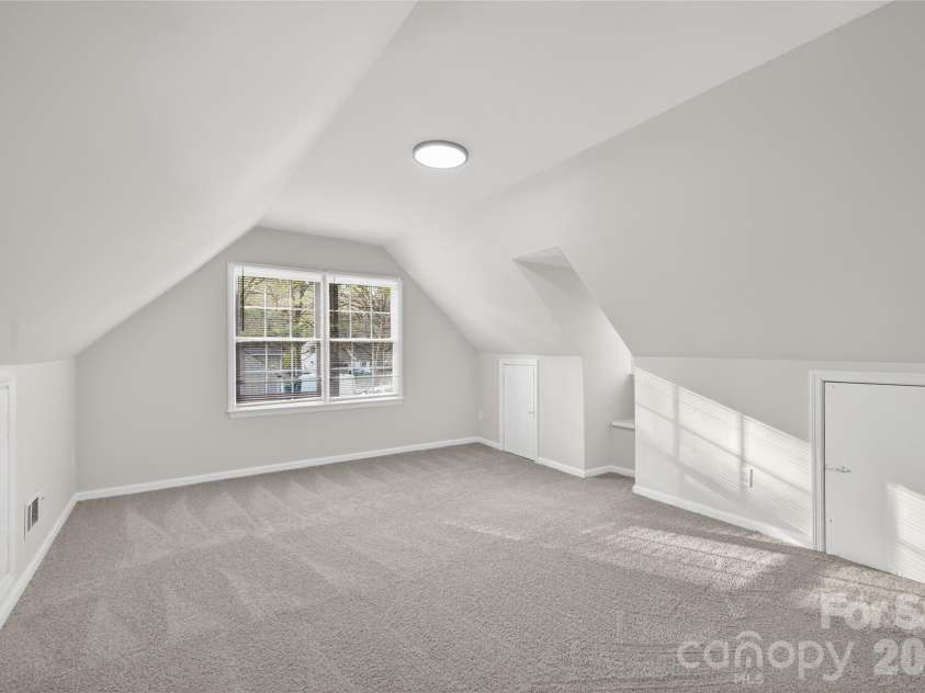6543 Montezuma Trail, Charlotte, NC 28227.  MLS# CAR4364022, YatesRealty ID 9323. 
