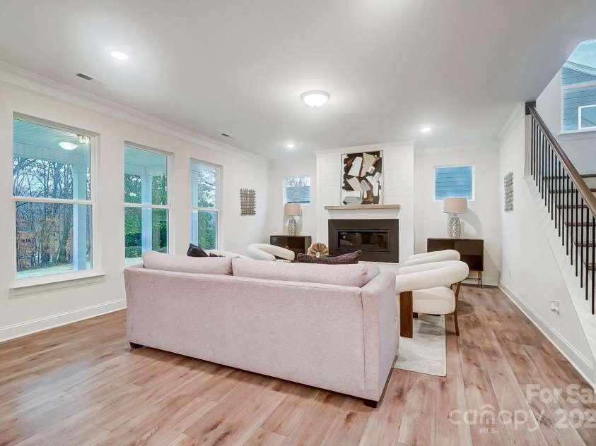 2015 Cedar Falls Drive, Waxhaw, NC 28173.  MLS# CAR4202757, YatesRealty ID 9327. 