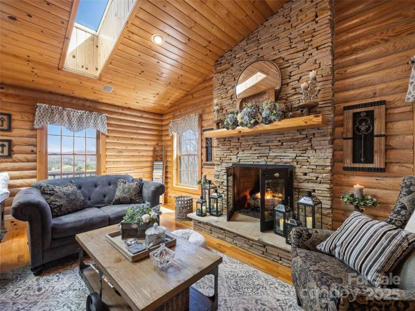 357 Rosewood Lane, Burnsville, NC 28714.  MLS# CAR4248403, YatesRealty ID 9328. 