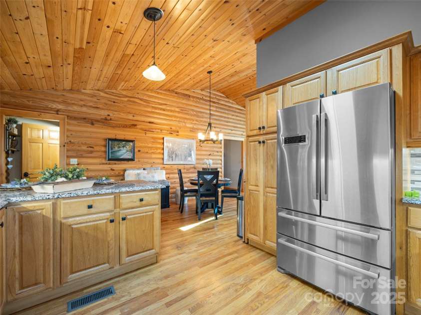 357 Rosewood Lane, Burnsville, NC 28714.  MLS# CAR4248403, YatesRealty ID 9328. 