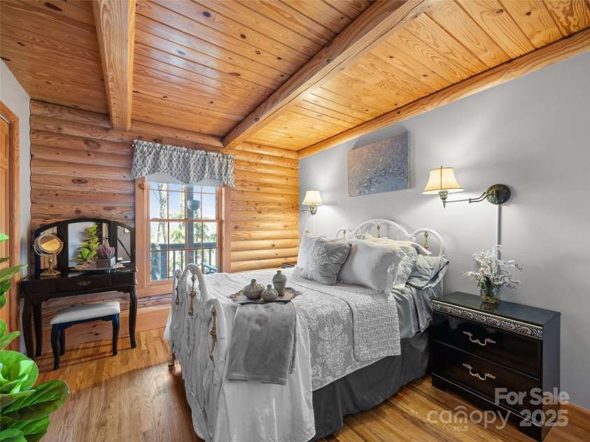 357 Rosewood Lane, Burnsville, NC 28714.  MLS# CAR4248403, YatesRealty ID 9328. 