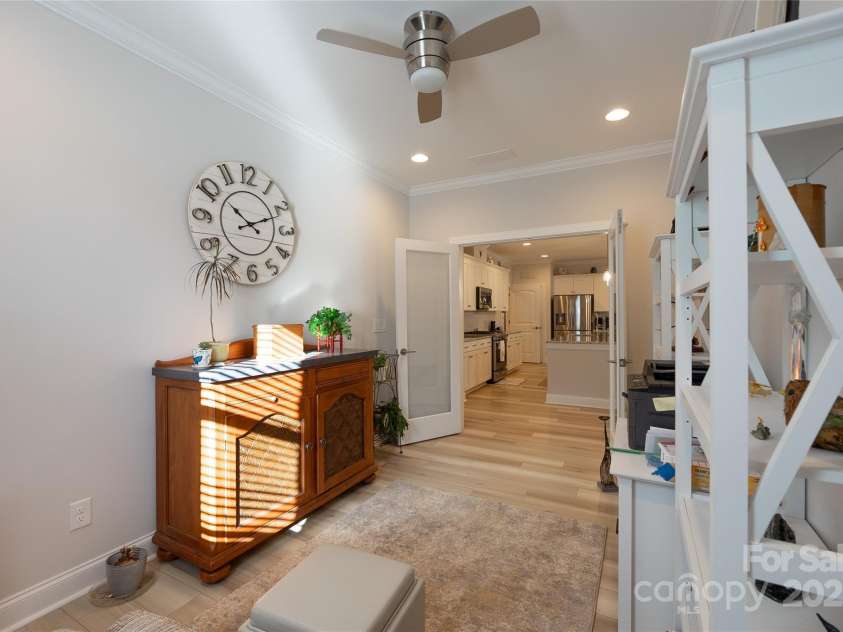 6140 Pier Drive, Denver, NC 28037.  MLS# CAR4208215, YatesRealty ID 9329. 