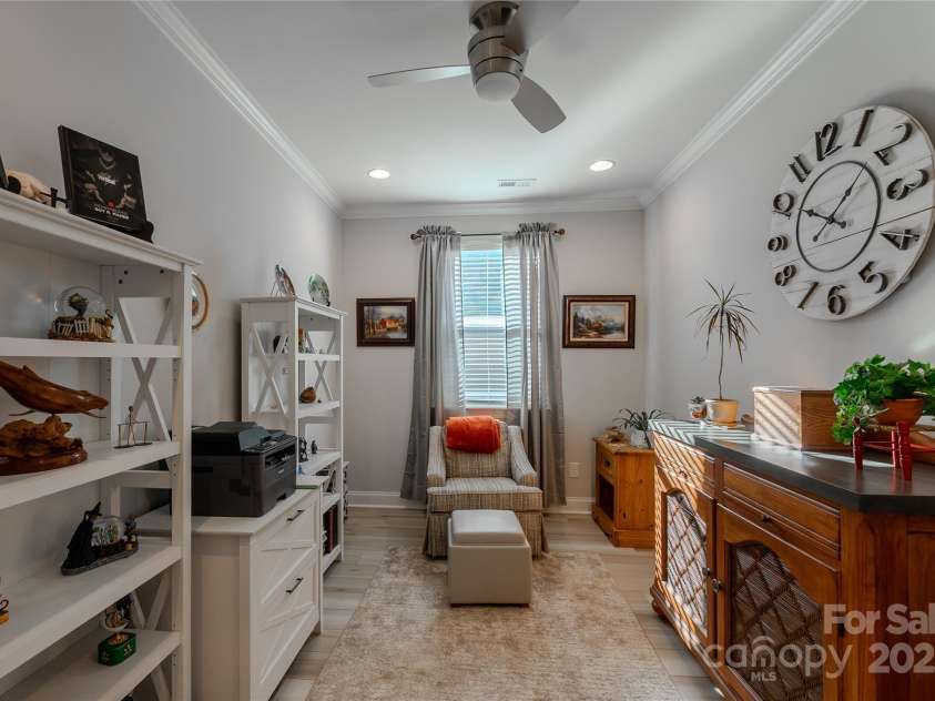 6140 Pier Drive, Denver, NC 28037.  MLS# CAR4208215, YatesRealty ID 9329. 