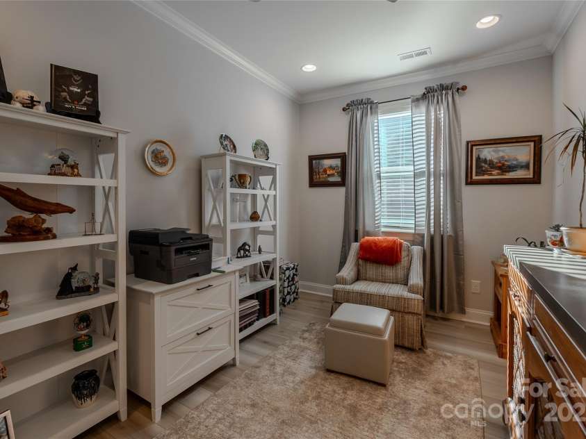 6140 Pier Drive, Denver, NC 28037.  MLS# CAR4208215, YatesRealty ID 9329. 