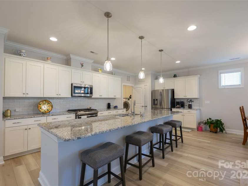 6140 Pier Drive, Denver, NC 28037.  MLS# CAR4208215, YatesRealty ID 9329. 