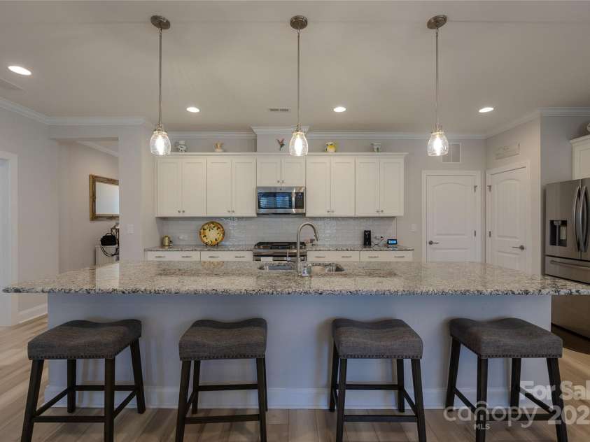 6140 Pier Drive, Denver, NC 28037.  MLS# CAR4208215, YatesRealty ID 9329. 