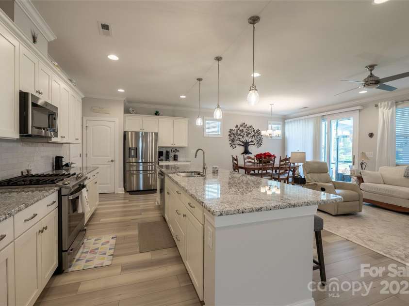 6140 Pier Drive, Denver, NC 28037.  MLS# CAR4208215, YatesRealty ID 9329. 