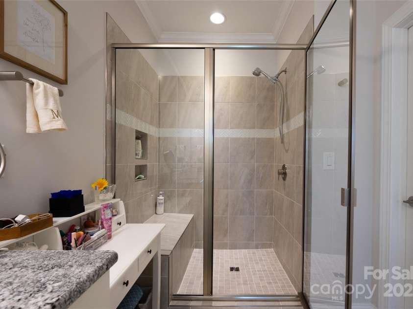 6140 Pier Drive, Denver, NC 28037.  MLS# CAR4208215, YatesRealty ID 9329. 