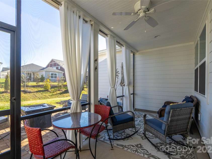 6140 Pier Drive, Denver, NC 28037.  MLS# CAR4208215, YatesRealty ID 9329. 