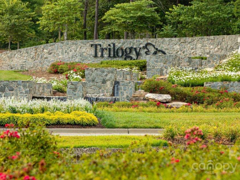 6140 Pier Drive, Denver, NC 28037.  MLS# CAR4208215, YatesRealty ID 9329. 