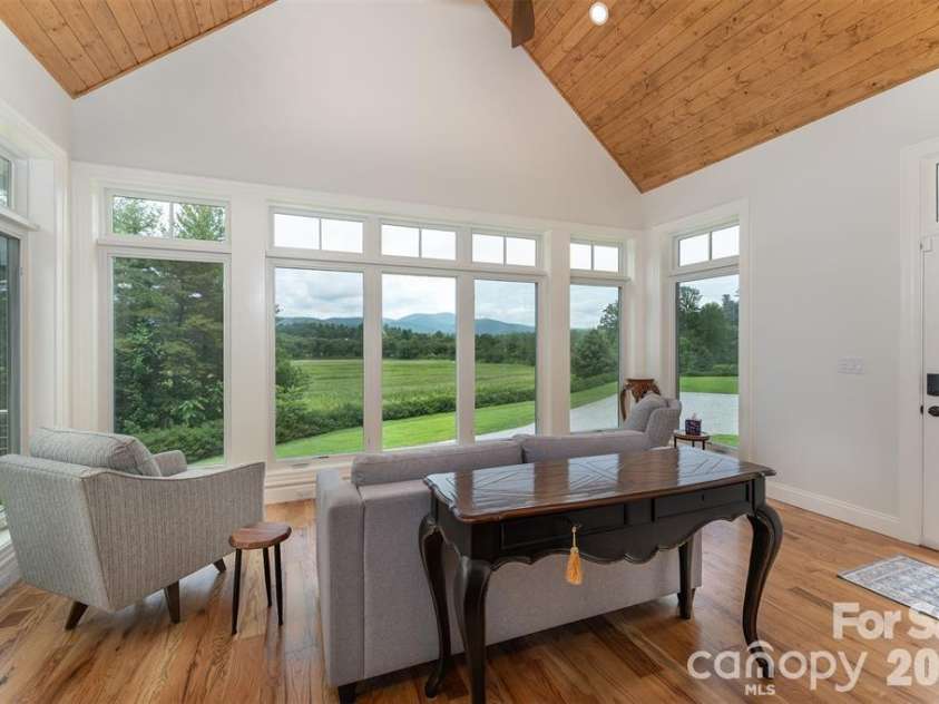 326 Golden Valley Drive, Hendersonville, NC 28792.  MLS# CAR4405195, YatesRealty ID 933. 