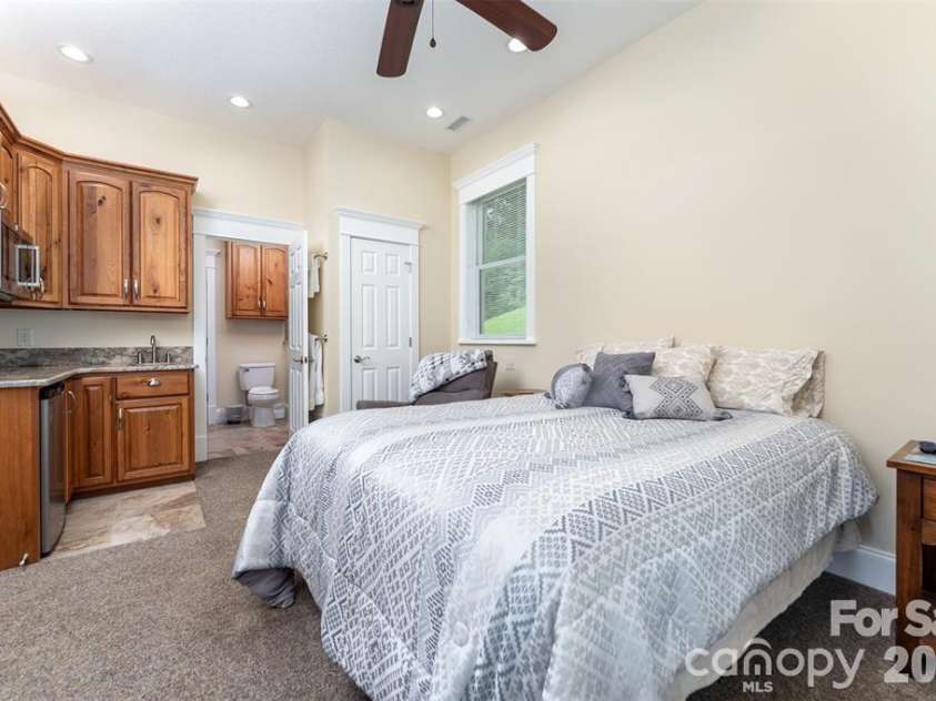 326 Golden Valley Drive, Hendersonville, NC 28792.  MLS# CAR4405195, YatesRealty ID 933. 