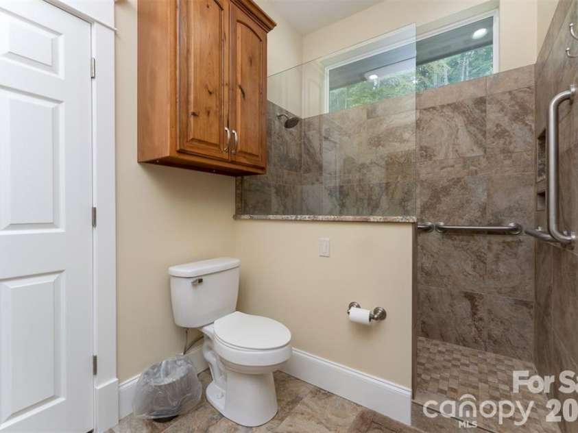 326 Golden Valley Drive, Hendersonville, NC 28792.  MLS# CAR4405195, YatesRealty ID 933. 