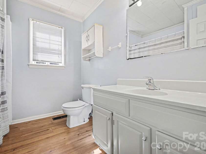 1048 Old Thompson Avenue, Lancaster, SC 29720.  MLS# CAR4341659, YatesRealty ID 9331. 
