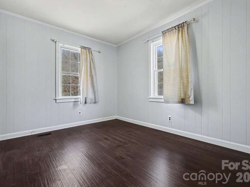 1048 Old Thompson Avenue, Lancaster, SC 29720.  MLS# CAR4341659, YatesRealty ID 9331. 