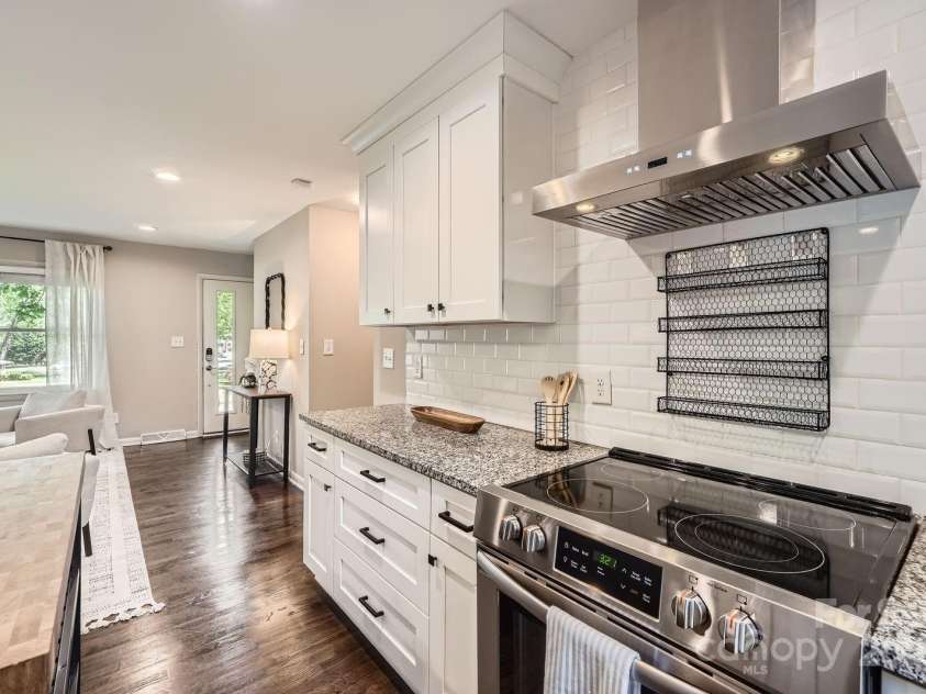 1702 Herrin Avenue, Charlotte, NC 28205.  MLS# CAR4245828, YatesRealty ID 9331. 