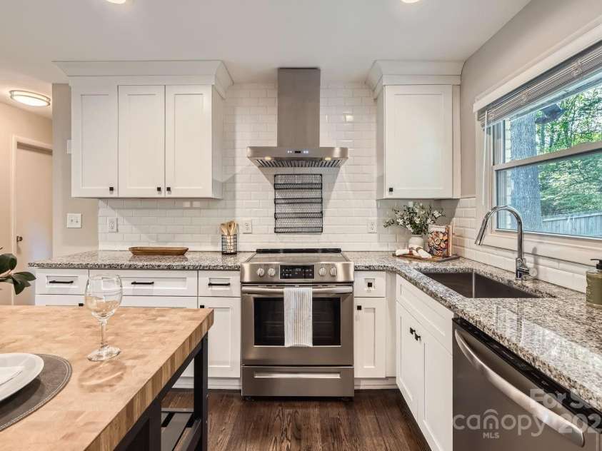 1702 Herrin Avenue, Charlotte, NC 28205.  MLS# CAR4245828, YatesRealty ID 9331. 