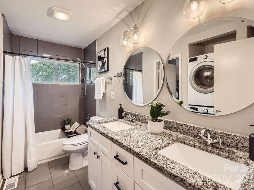 1702 Herrin Avenue, Charlotte, NC 28205.  MLS# CAR4245828, YatesRealty ID 9331. 