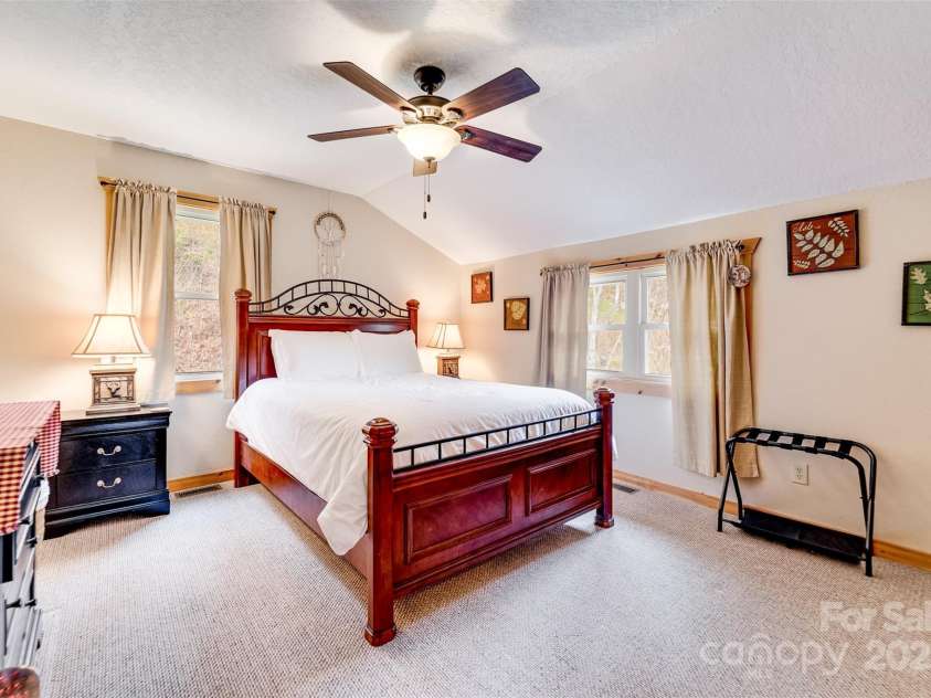 51 Nome Drive, Waynesville, NC 28785.  MLS# CAR4240383, YatesRealty ID 9332. 