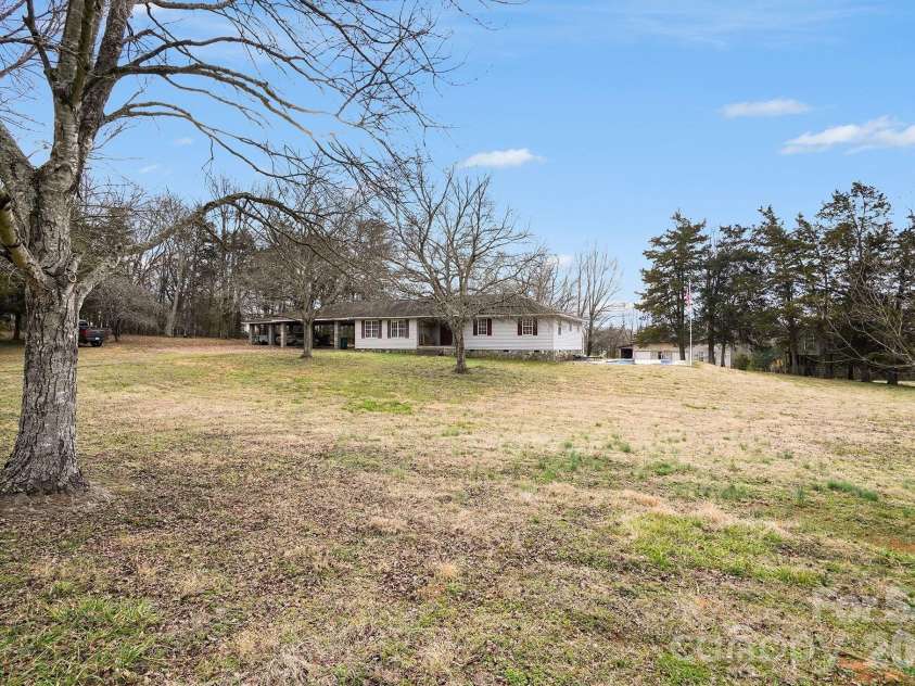 168 Jet Drive, Oakboro, NC 28129.  MLS# CAR4337519, YatesRealty ID 9333. 