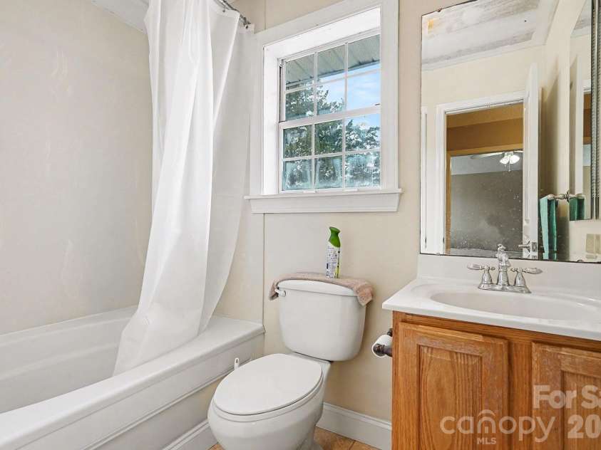 168 Jet Drive, Oakboro, NC 28129.  MLS# CAR4337519, YatesRealty ID 9333. 