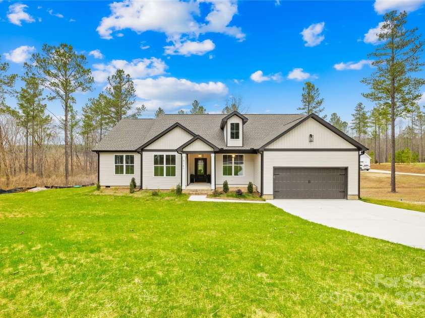 5147 Star Magnolia Court, Clover, SC 29710.  MLS# CAR4223611, YatesRealty ID 9335. 