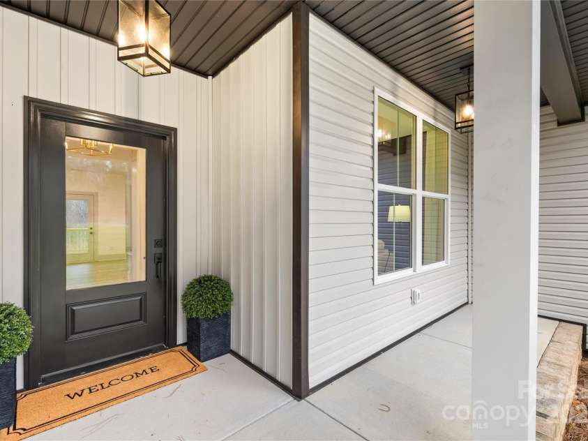 5147 Star Magnolia Court, Clover, SC 29710.  MLS# CAR4223611, YatesRealty ID 9335. 