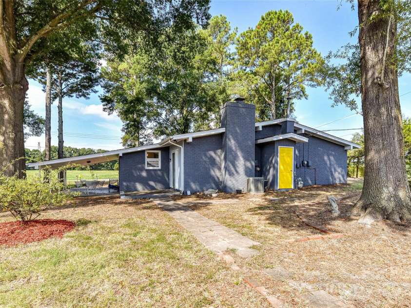 1021 Cyrus Edwards Road, Monroe, NC 28110.  MLS# CAR4314591, YatesRealty ID 9336. Front exterior