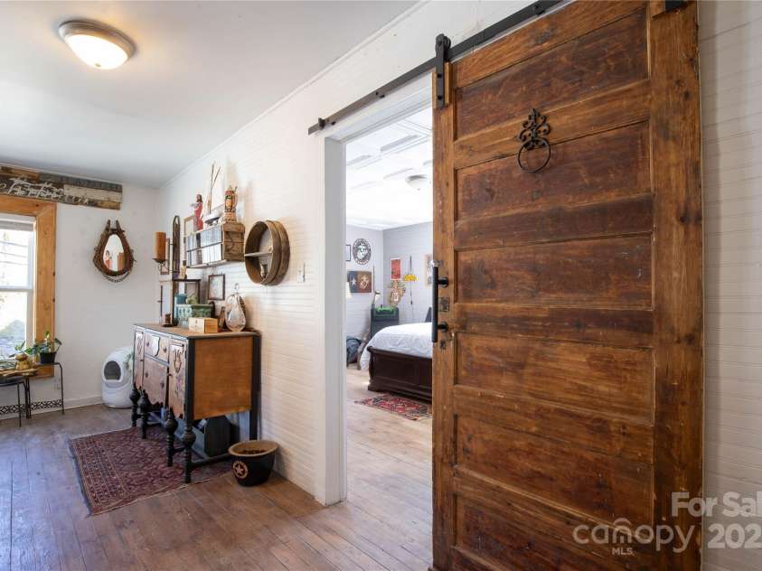 23 N 226 Highway, Bakersville, NC 28705.  MLS# CAR4318730, YatesRealty ID 9336. 