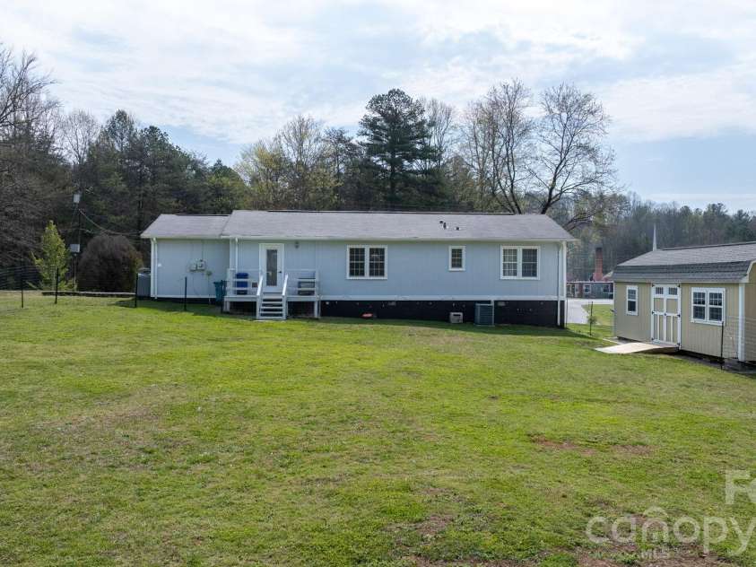 1528 Miller Hill Road, Lenoir, NC 28645.  MLS# CAR4361967, YatesRealty ID 9337. 