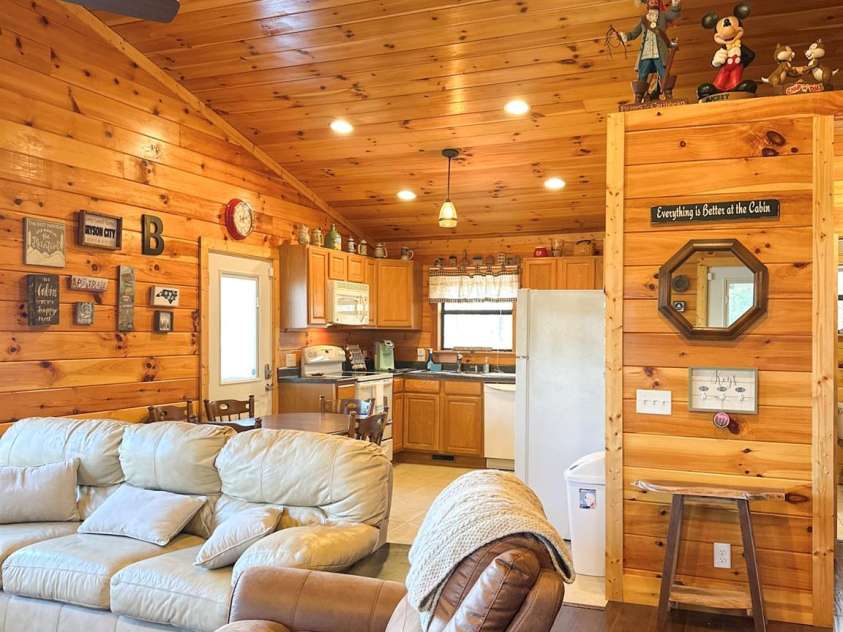 383 Blue Mist Mountain Road, Whittier, NC 28789.  MLS# CAR4199565, YatesRealty ID 9337. 