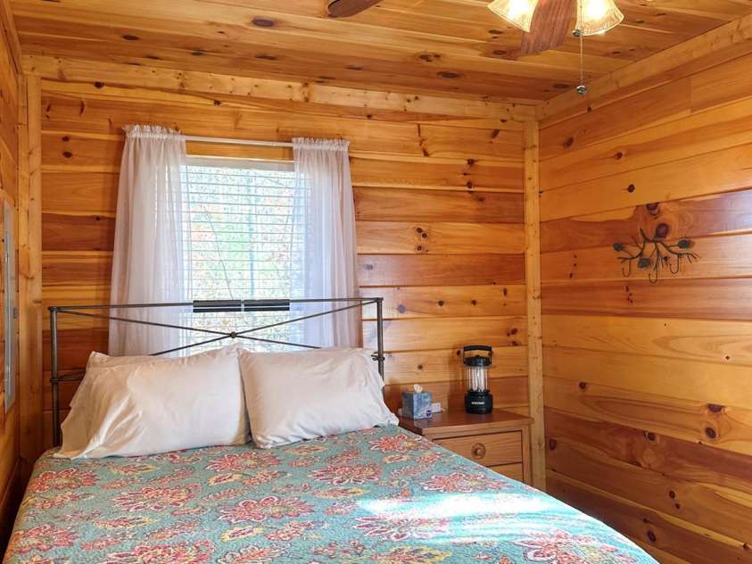 383 Blue Mist Mountain Road, Whittier, NC 28789.  MLS# CAR4199565, YatesRealty ID 9337. 